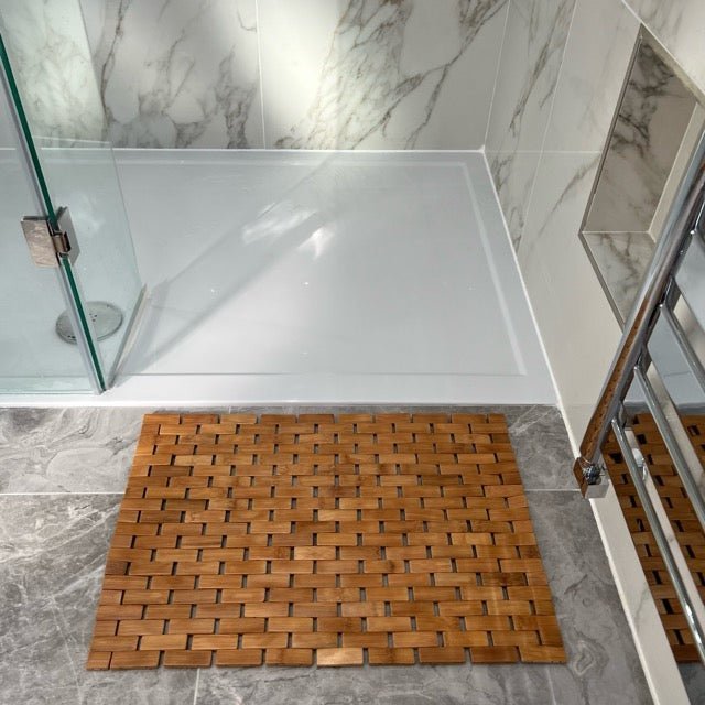 Eco Bath London Bamboo Bath Mat - Roll Up Shower Mat, Anti-Slip and Waterproof Bathroom Spa Shower Mat - Wear Yaani