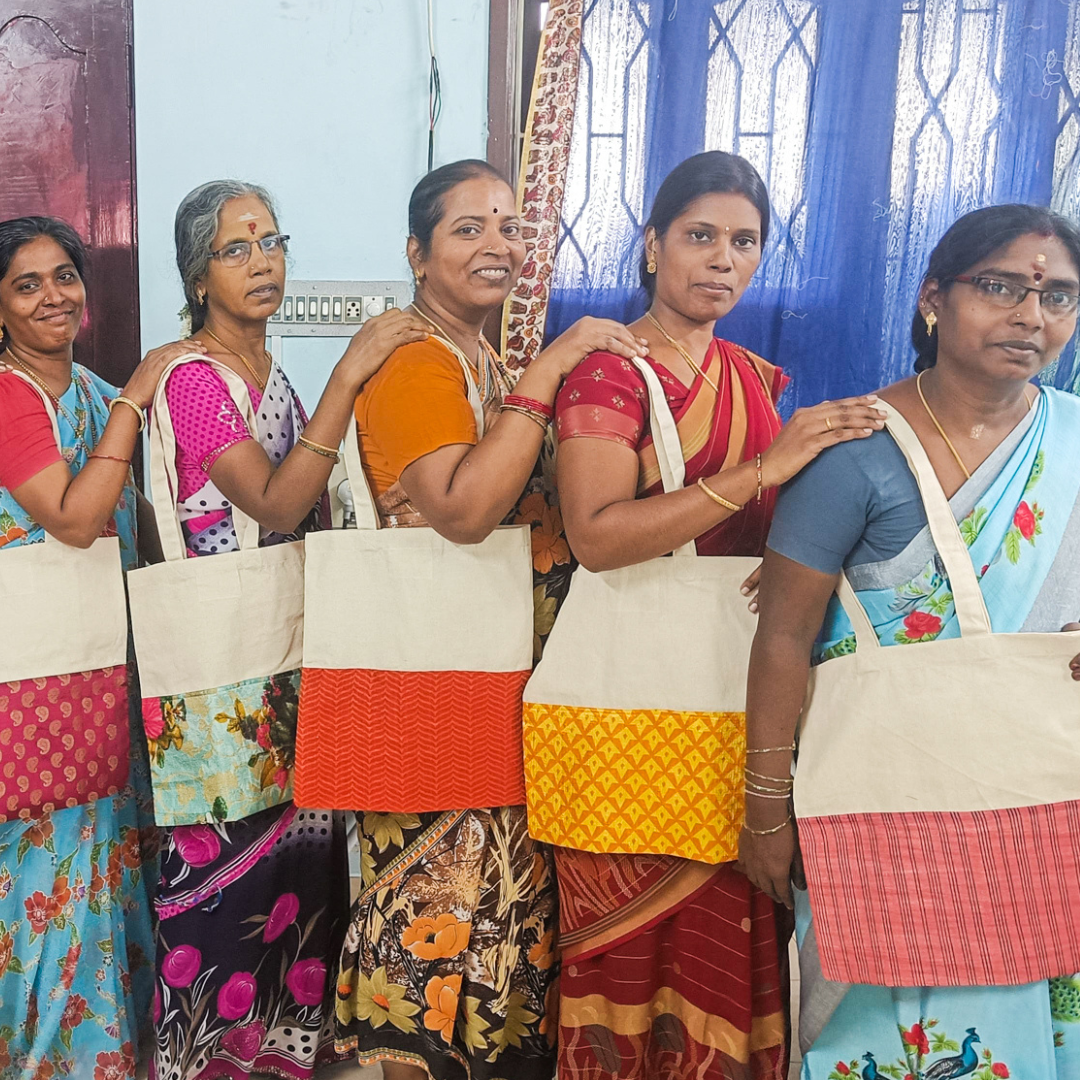 Half sari, half cotton tote bag, ethically handmade in India - Wear Yaani